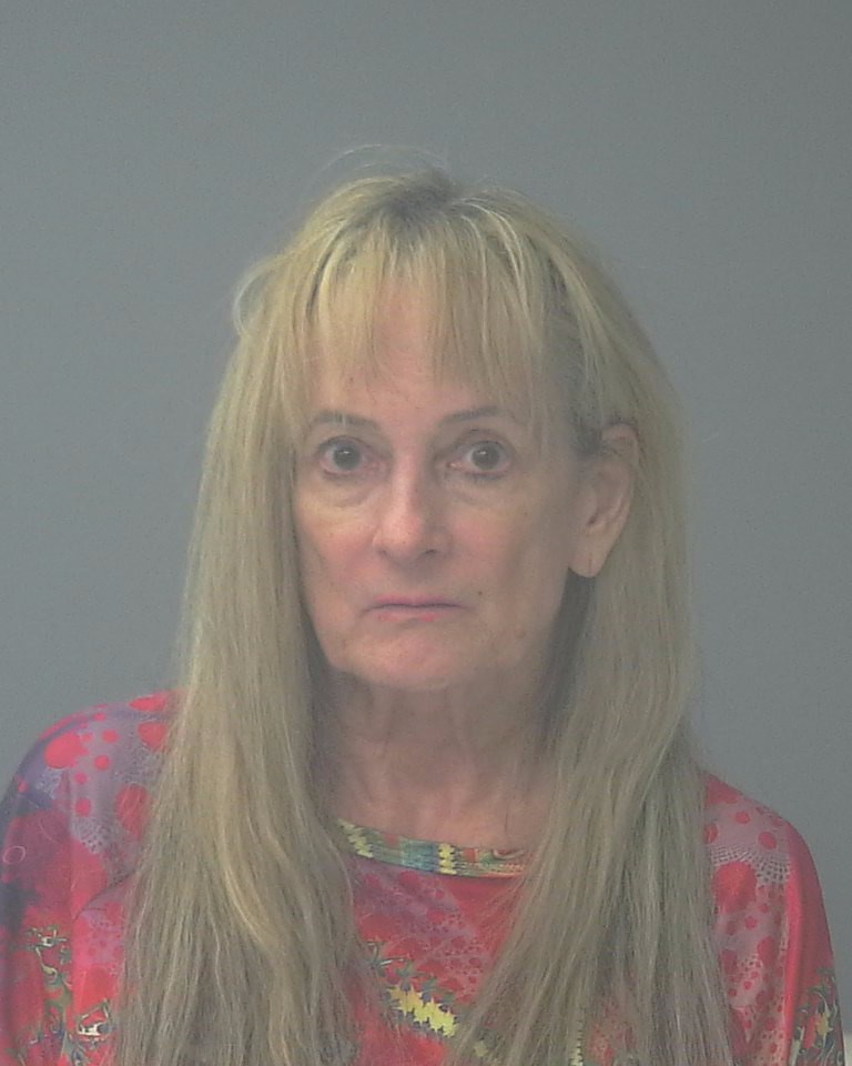 Booking photo of Linda Lewis