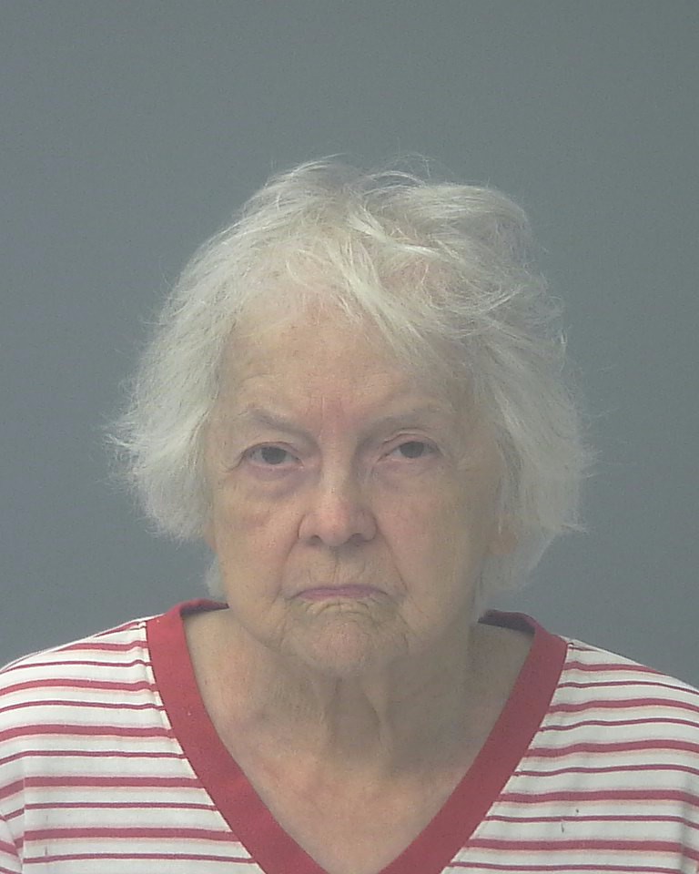 Booking photo of Linda Segraves