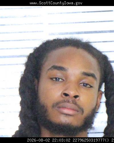 Booking photo of Davion Hicks