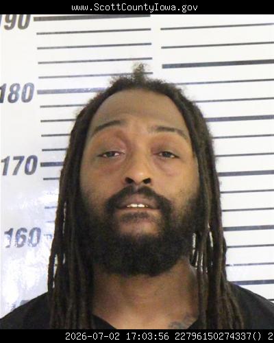 Booking photo of Larenzo Grandberry