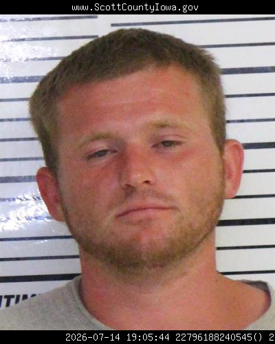 Booking photo of Mackenzie Minney