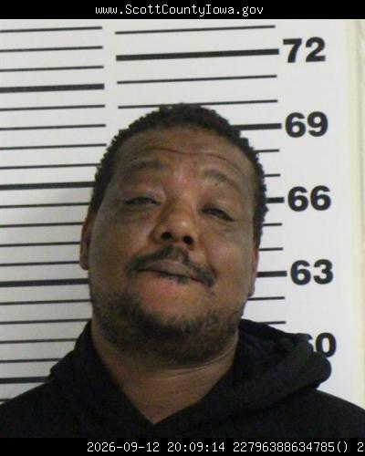 Booking photo of Robert Travis