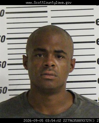 Booking photo of Deandre Brown