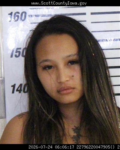 Booking photo of Sue Wint De