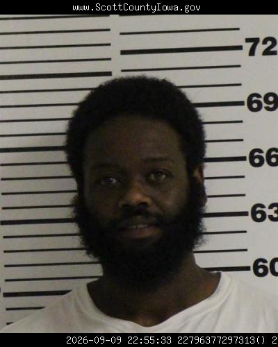 Booking photo of Denzell Lee