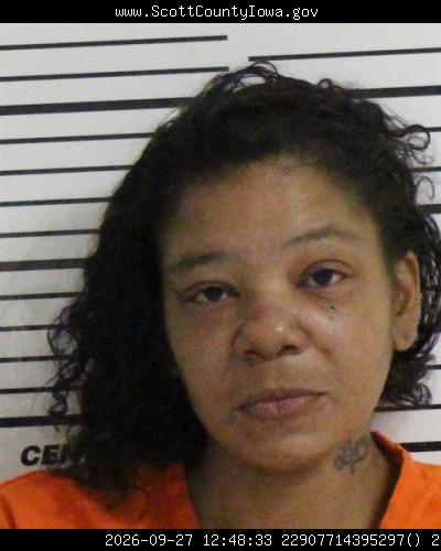 Booking photo of Courtney Owens