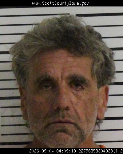 Booking photo of Andrew Gross