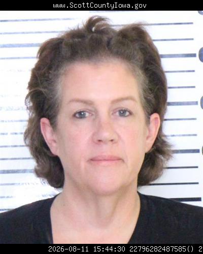 Booking photo of Amanda Robinson