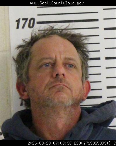 Booking photo of Matthew Dykes