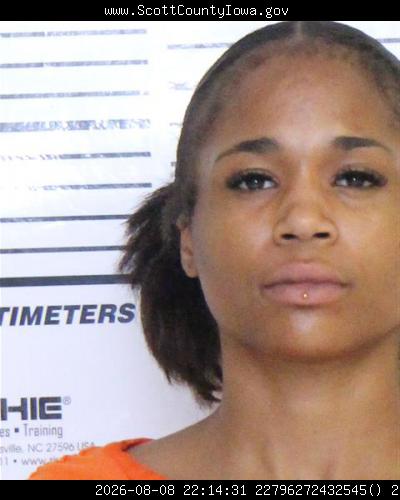 Booking photo of Navionce Thompson