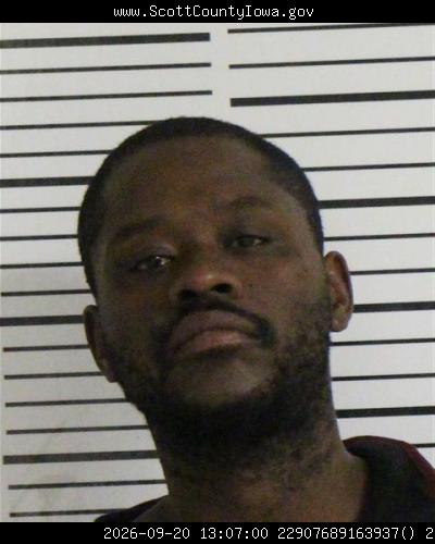 Booking photo of Damien Smith