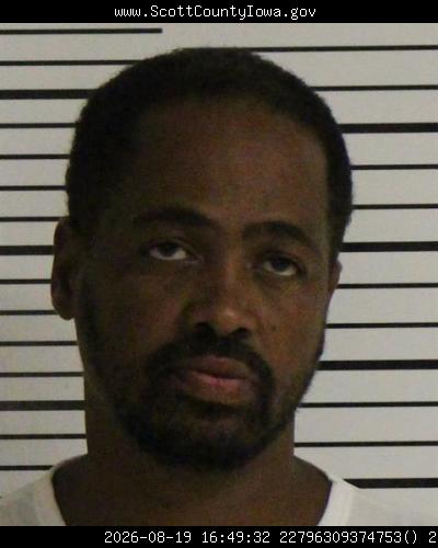 Booking photo of Quintin White