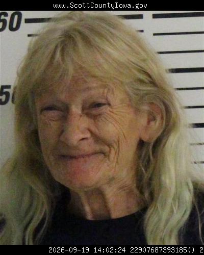 Booking photo of Joyce Carlson