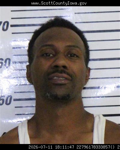 Booking photo of Emanuel Davis