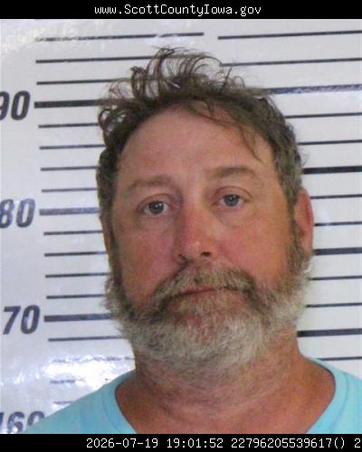 Booking photo of Aaron Manternach