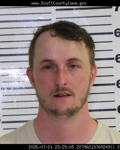 Booking photo of Dylan Mcabee