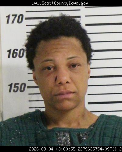 Booking photo of Darnae Howard