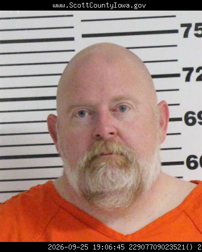 Booking photo of Thomas Anderson