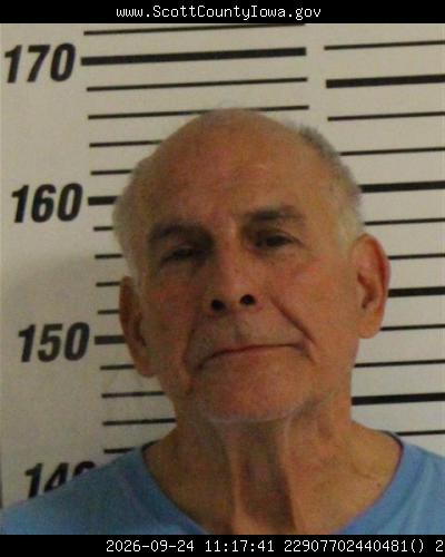 Booking photo of Dennis Lopez
