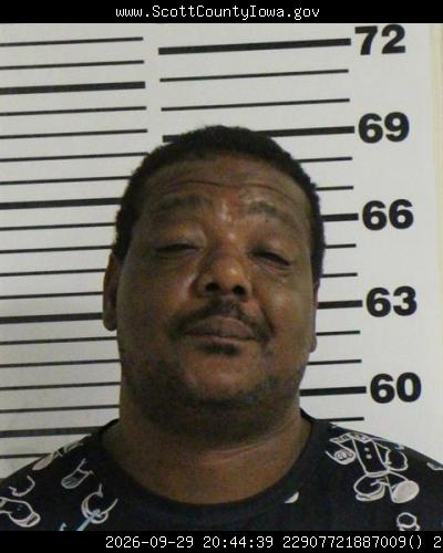 Robert Travis booking photo