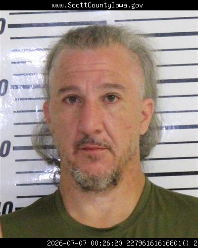Booking photo of Benjamin Hicks