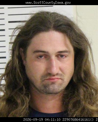 Booking photo of Rhesa Wolfe
