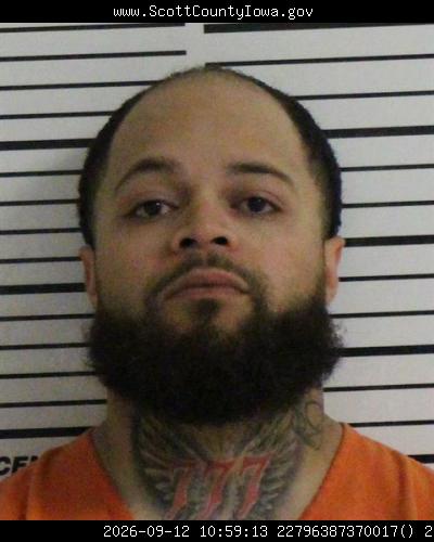 Booking photo of Davian Thomas