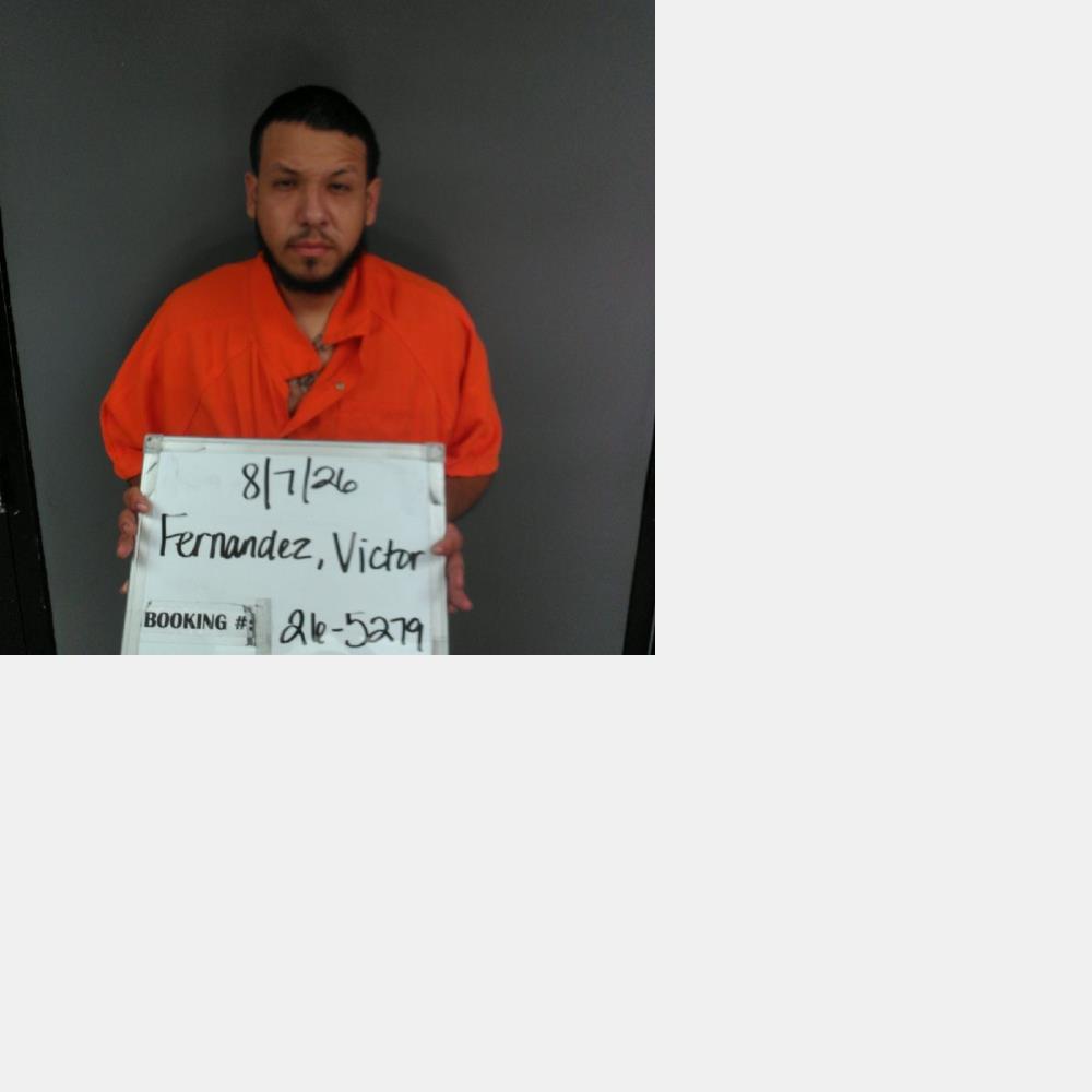 Booking photo of Victor Fernandez