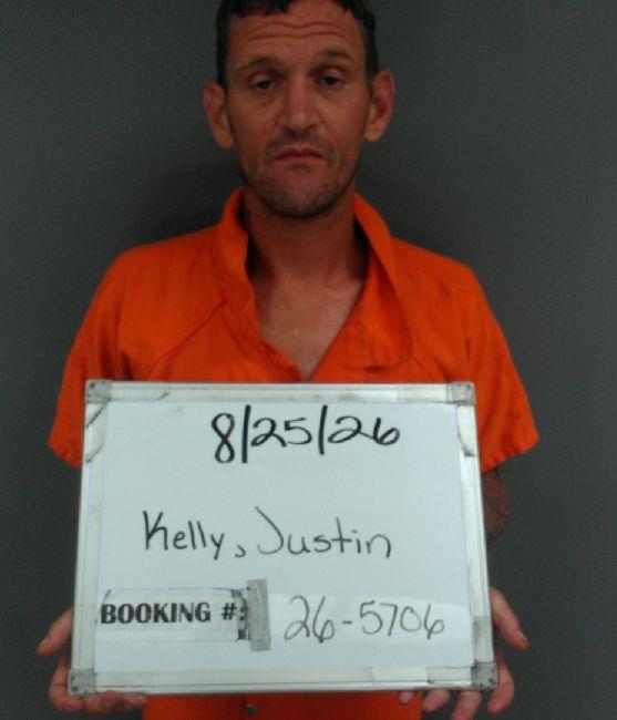 Booking photo of Justin Kelly