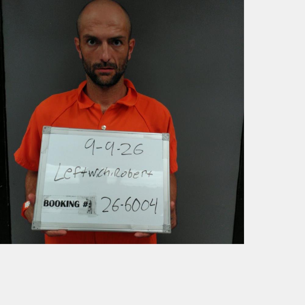 Booking photo of Robert Leftwich