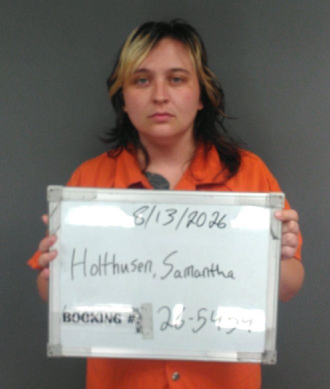 Booking photo of Samantha Holthusen