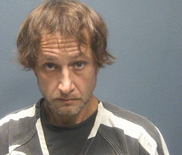 Booking photo of Aaron Snelson