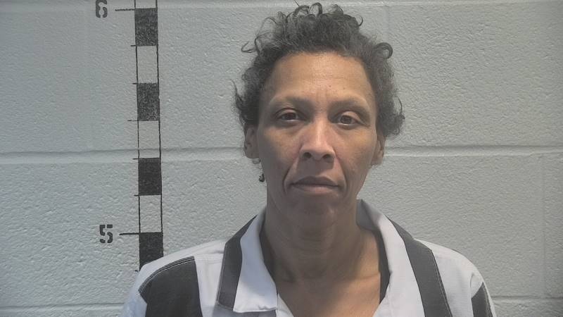 Booking photo of Ladondra Sanders
