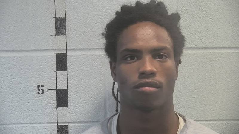 Booking photo of Deyonte Bell