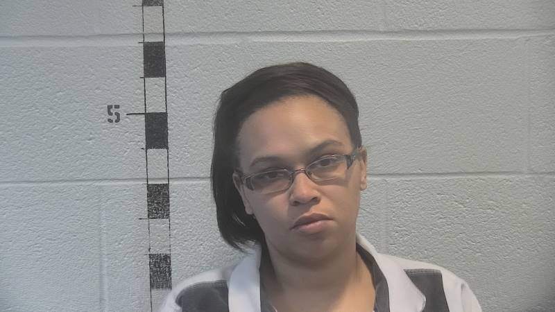 Booking photo of Ariel Robinson