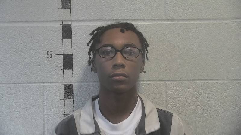 Booking photo of Ayveion Mason