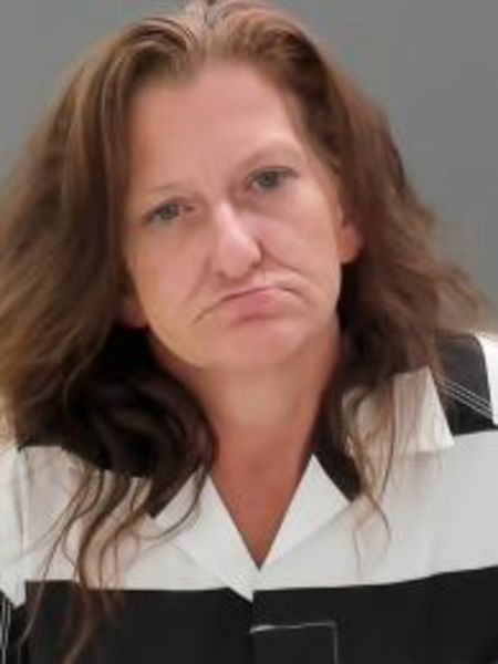 Booking photo of Cynthia Robertson