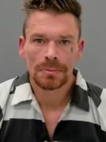 Booking photo of Brandon Manis