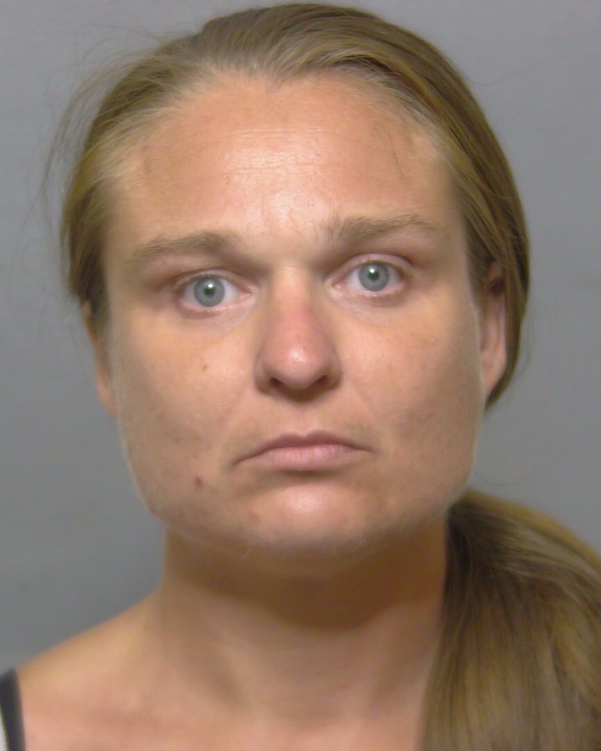 Booking photo of Amber Hoyme