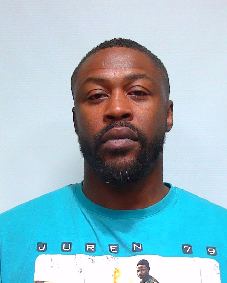 Booking photo of Laderrick Mcdonald