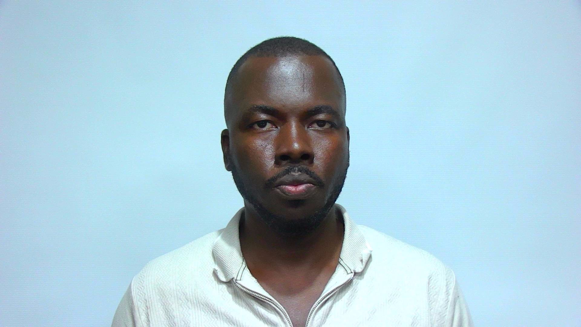 Booking photo of Ederson Mildarin