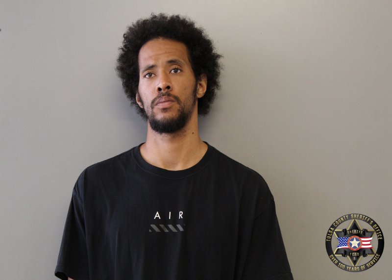 Booking photo of Mandell Kent