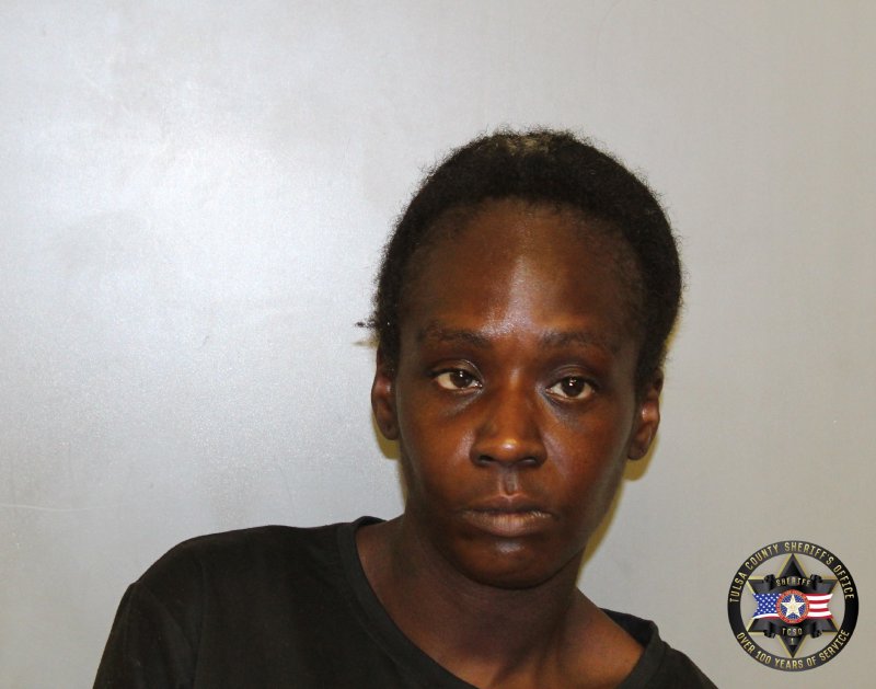 Booking photo of Charlinda Pearson