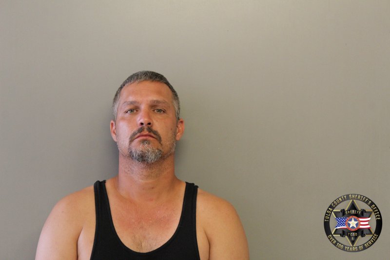 Booking photo of Robert Lutz