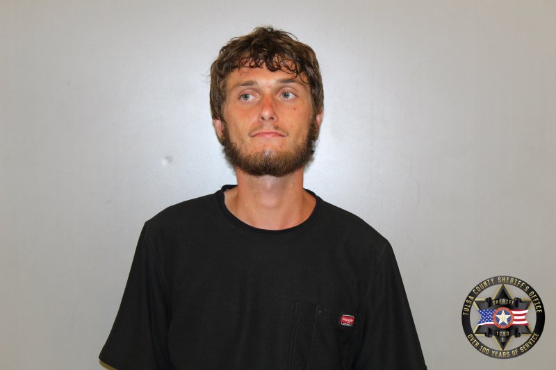 Booking photo of Justin Larson