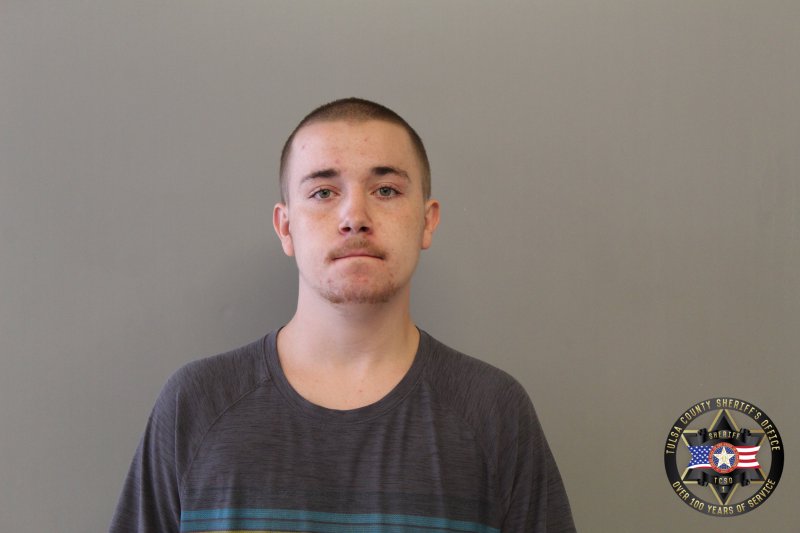 Booking photo of Mephis Arnold