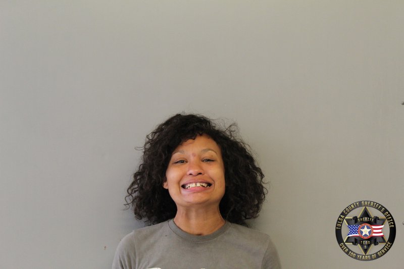 Booking photo of Julie Braggs