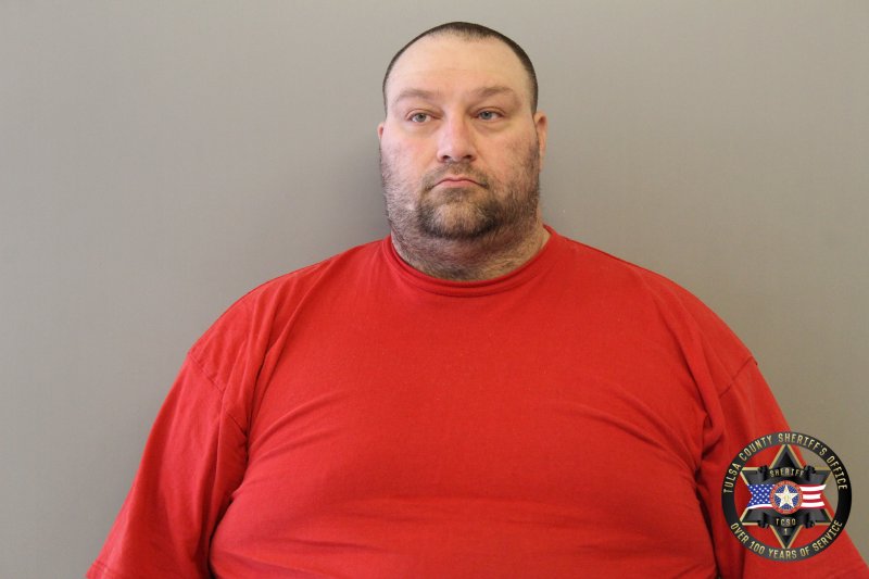 Booking photo of Michael Mounts