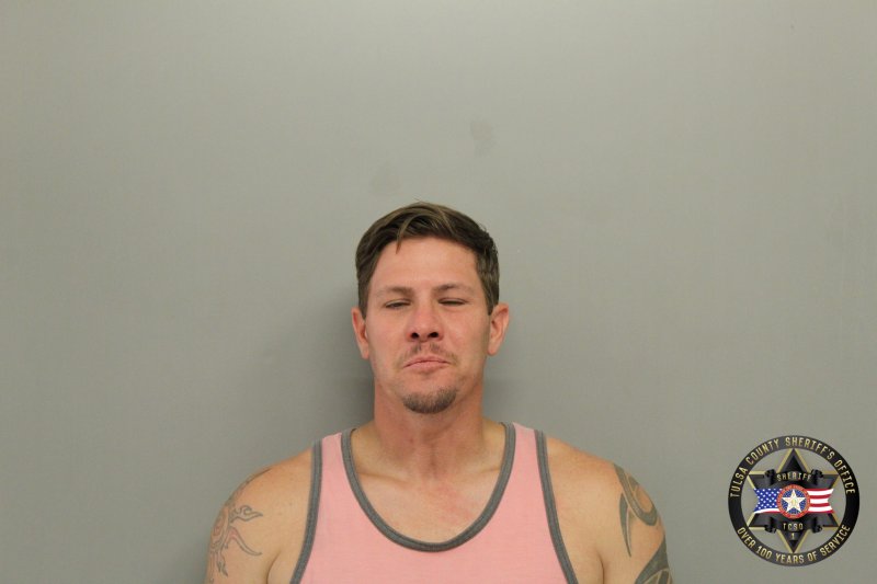 Booking photo of Andrew Tomlinson