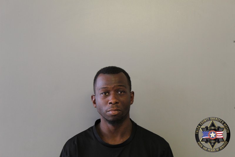 Booking photo of Derrick Robinson